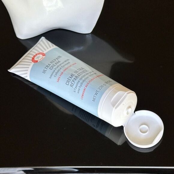NEW First Aid Beauty Ultra Repair Cream Intense Hydration Face Body Moisturizer - Picture 10 of 12